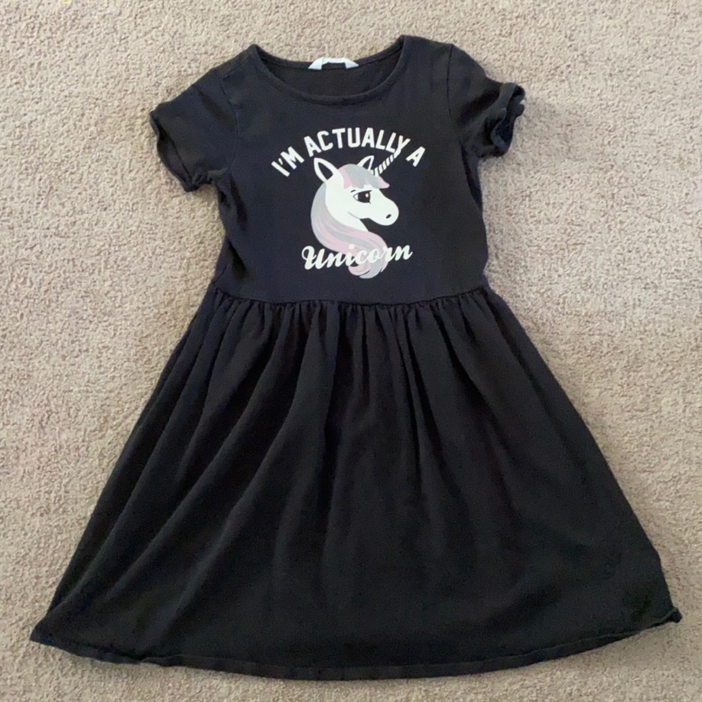 I’m actually a unicorn dress (Girl)